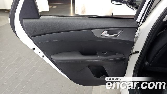 Kia K3 2019 — photo 15