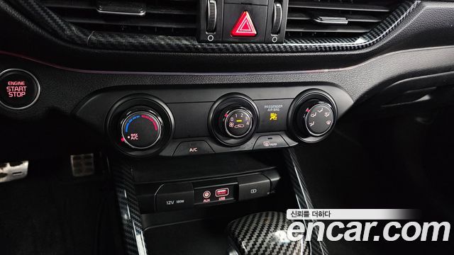 Kia K3 2019 — photo 32