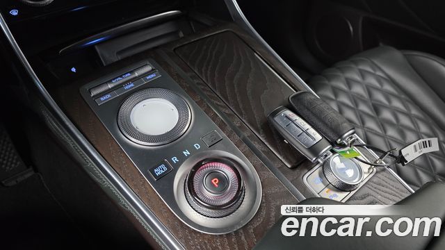 Genesis GV80 2021 — photo 12