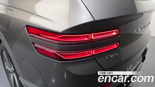 Genesis GV80 2021 — photo 9