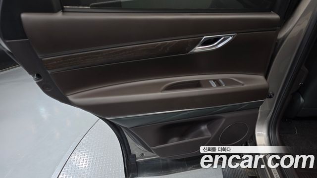 Genesis GV80 2021 — photo 15