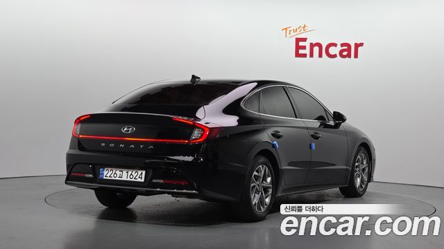 Hyundai Sonata 2023 — photo 2