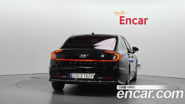 Hyundai Sonata 2023 — photo 4