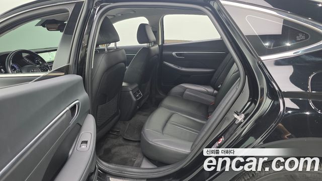 Hyundai Sonata 2023 — photo 11
