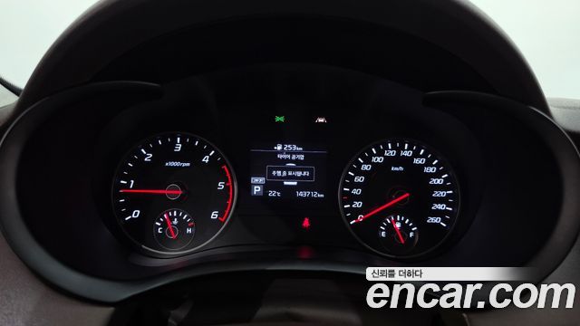 Kia Stinger 2018 — photo 11