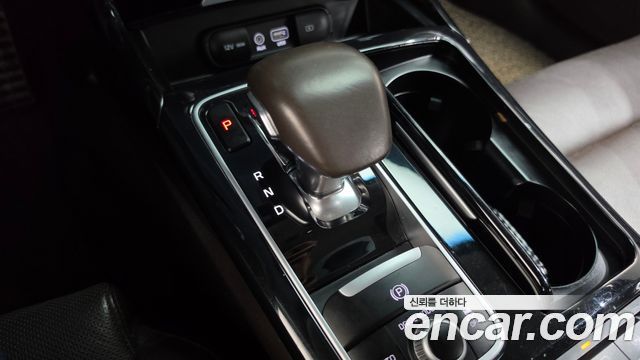 Kia Stinger 2018 — photo 12