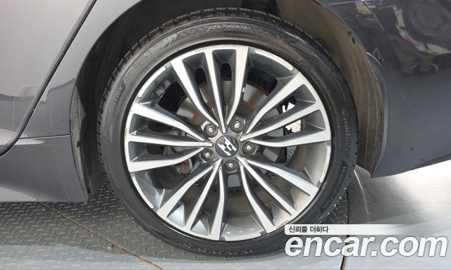 Kia Stinger 2018 — photo 7
