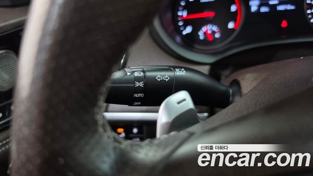 Kia Stinger 2018 — photo 29