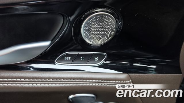 Kia Stinger 2018 — photo 33