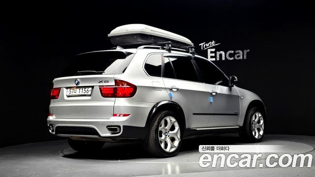 BMW X5 2011 — photo 2