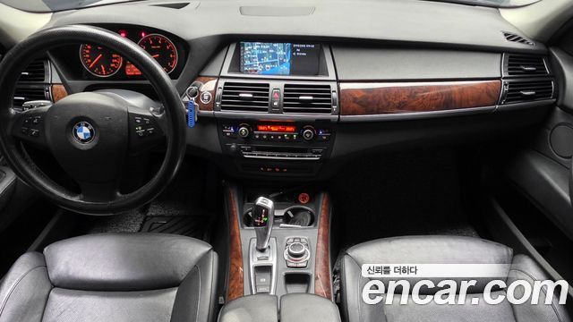 BMW X5 2011 — photo 7