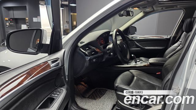 BMW X5 2011 — photo 10