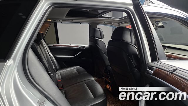 BMW X5 2011 — photo 12