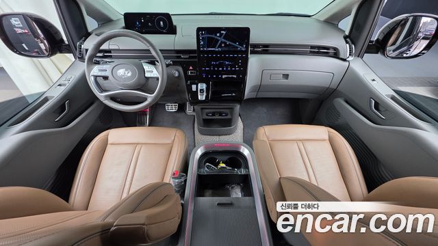 Hyundai Staria 2022 — photo 10