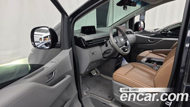 Hyundai Staria 2022 — photo 13