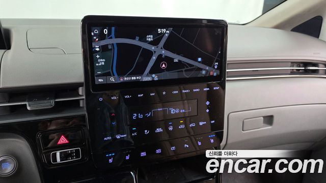 Hyundai Staria 2022 — photo 19