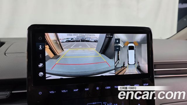 Hyundai Staria 2022 — photo 20
