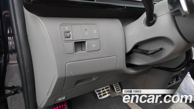 Hyundai Staria 2022 — photo 24