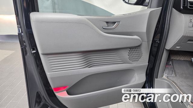 Hyundai Staria 2022 — photo 14
