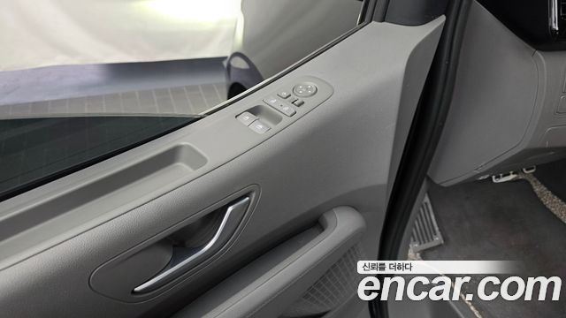 Hyundai Staria 2022 — photo 29