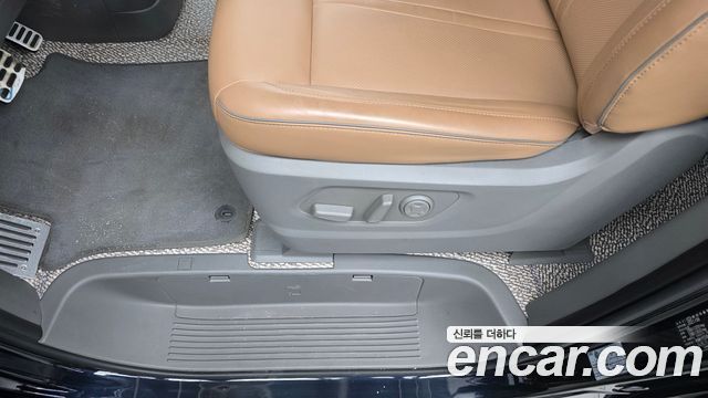 Hyundai Staria 2022 — photo 31