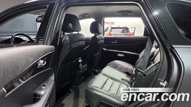 Kia Sorento 2016 — photo 11