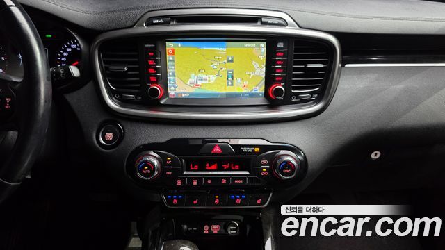 Kia Sorento 2016 — photo 12