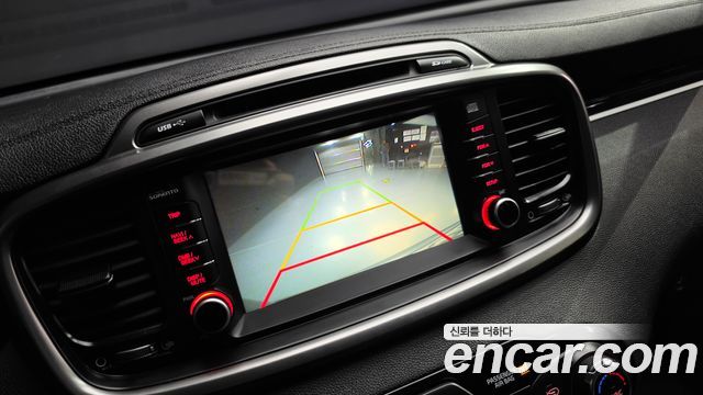 Kia Sorento 2016 — photo 14
