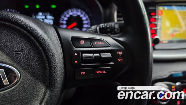 Kia Sorento 2016 — photo 15