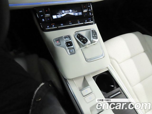 Hyundai Grandeur 2023 — photo 14