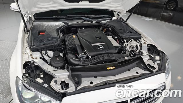 Mercedes-Benz E-Class 2021 — photo 6