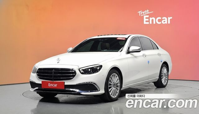 Mercedes-Benz E-Class 2021 — photo 1