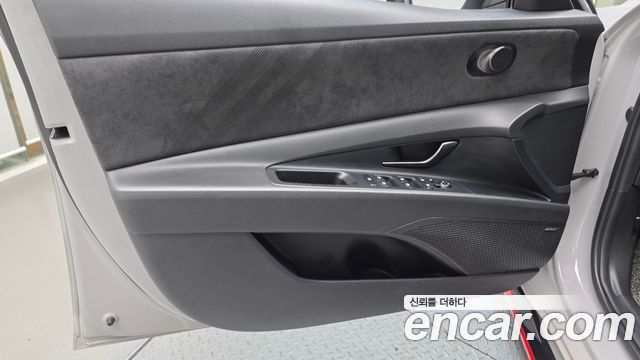 Hyundai AVANTE 2022 — photo 14
