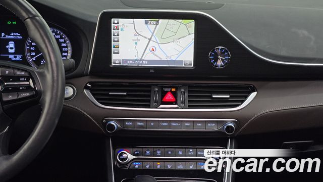 Hyundai Grandeur 2018 — photo 20