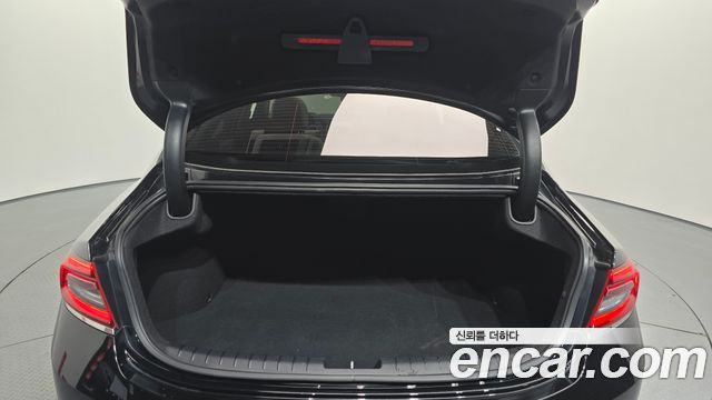Hyundai Grandeur 2018 — photo 28