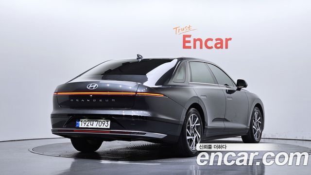 Hyundai Grandeur 2023 — photo 2
