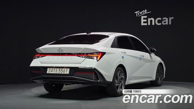 Hyundai AVANTE 2026 — photo 2