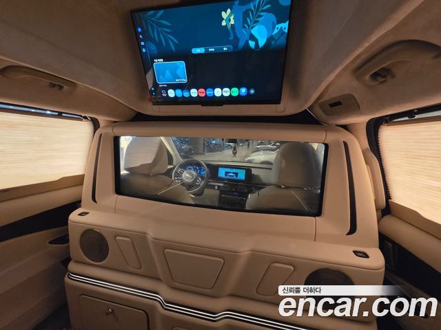 Kia Canival 2023 — photo 22