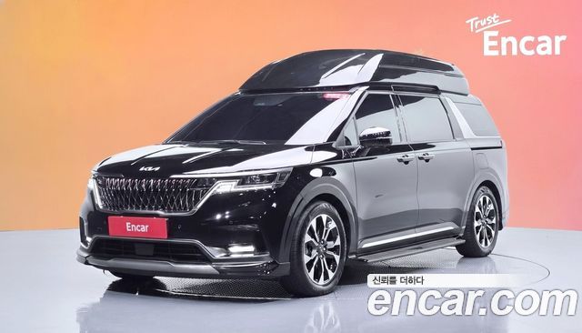 Kia Canival 2023 — photo 1