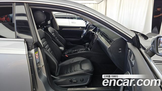Volkswagen Arteon 2019 — photo 17