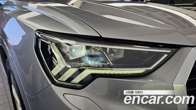 Audi Q3 2020 — photo 8