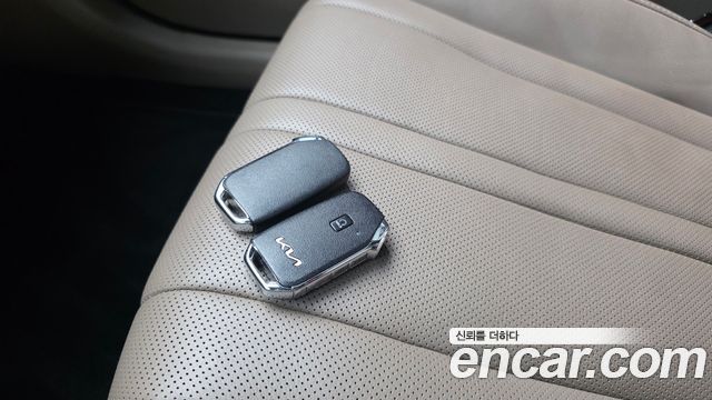 Kia K8 2022 — photo 30