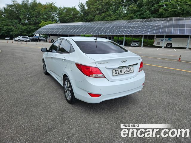 Hyundai Accent 2016 — photo 8