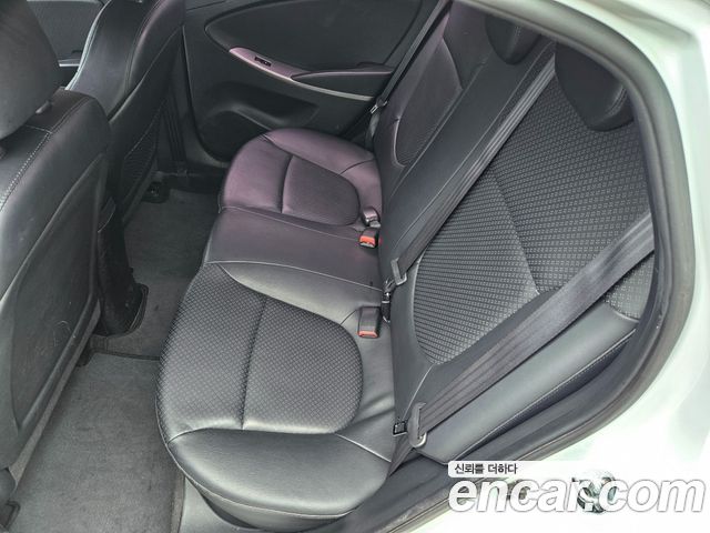 Hyundai Accent 2016 — photo 14