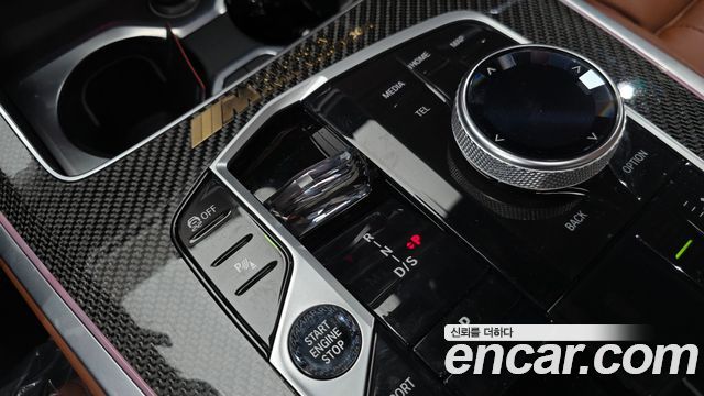 BMW X7 2023 — photo 12