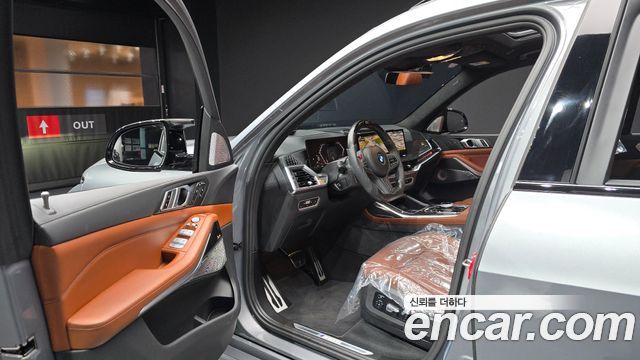 BMW X7 2023 — photo 13