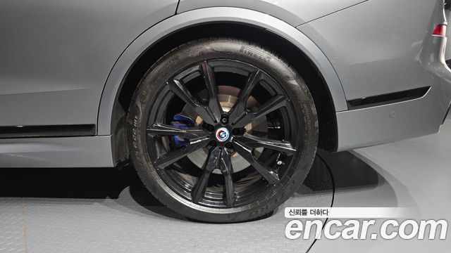 BMW X7 2023 — photo 7