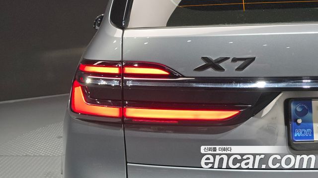 BMW X7 2023 — photo 9
