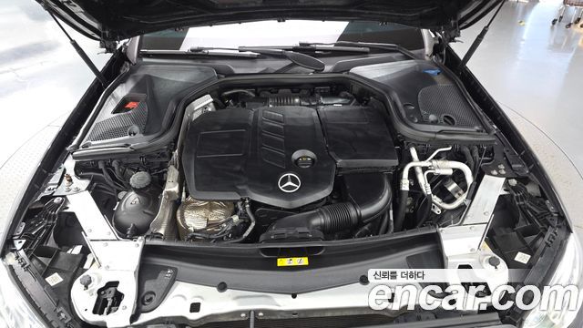 Mercedes-Benz E-Class 2019 — photo 6