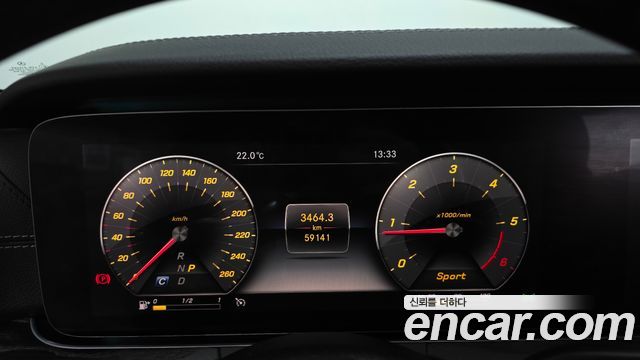 Mercedes-Benz E-Class 2019 — photo 8
